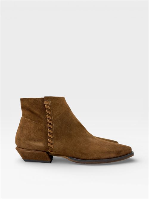 Stivaletti in suede cuoio con dettaglio intrecciato IL LACCIO | GRETA03VELOURCHOCCOLATE